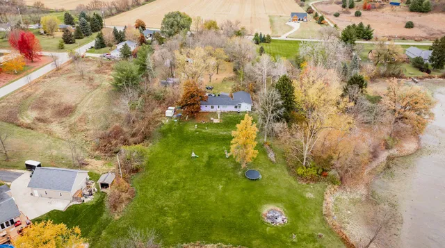 $650,000 | 123 Pond Road, Neosho, WI 53059