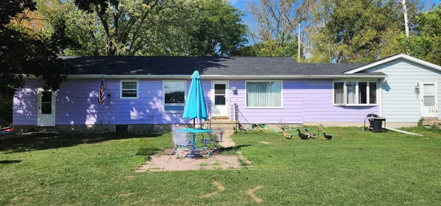 $650,000 | 123 Pond Road, Neosho, WI 53059