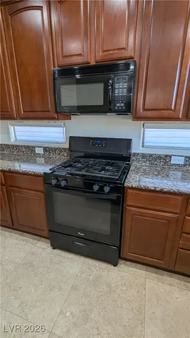 $2,200 | 9032 Pine Mission Avenue, Las Vegas, NV 89143