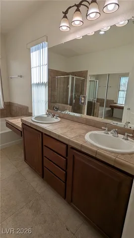 $2,200 | 9032 Pine Mission Avenue, Las Vegas, NV 89143