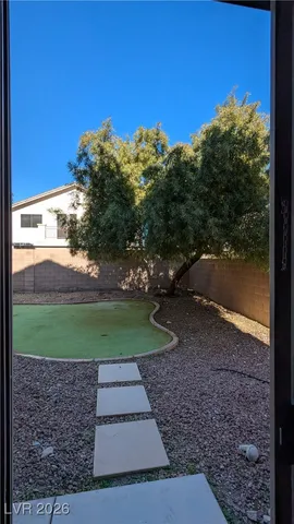 $2,200 | 9032 Pine Mission Avenue, Las Vegas, NV 89143