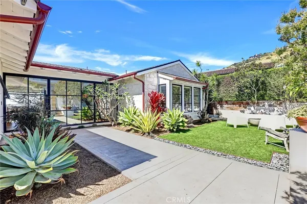 $39,000 | 4 South Vista De La Luna, Laguna Beach, CA 92651