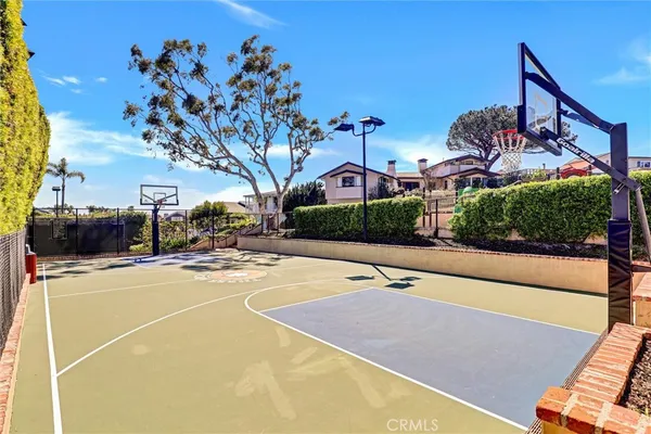 $39,000 | 4 South Vista De La Luna, Laguna Beach, CA 92651