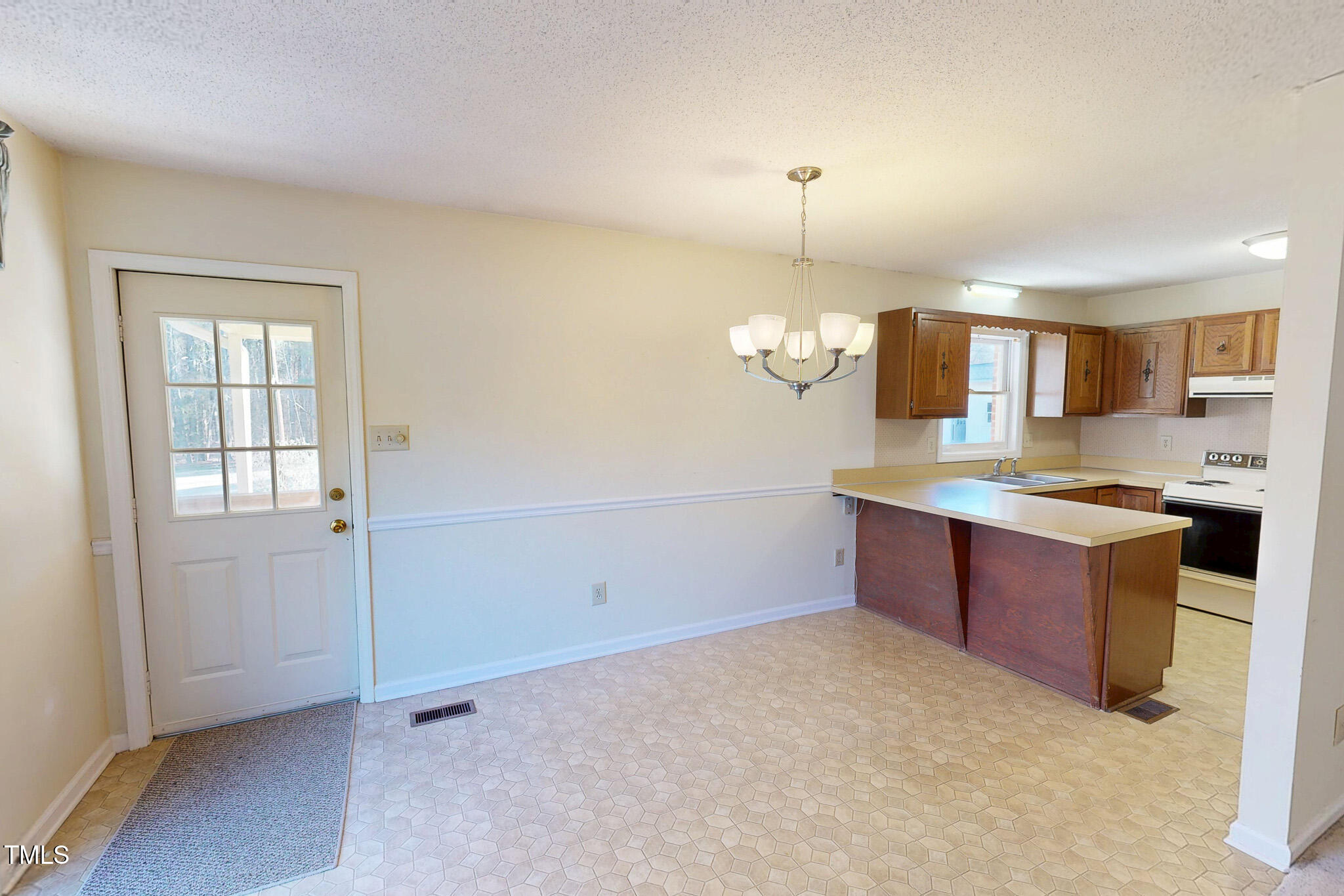 604 Orange Factory Road Bahama, NC 27503 - Photo 5 of 31 5