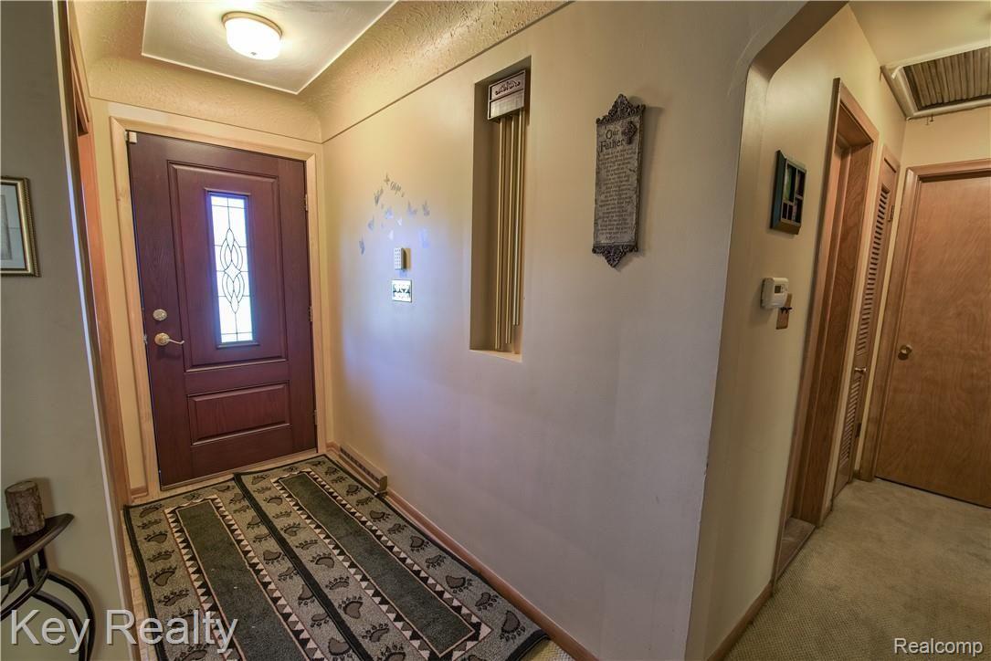 5009 West Albain Road Monroe, MI 48161 - Photo 7 of 28 Smaller 5009 Albain-11.jpg