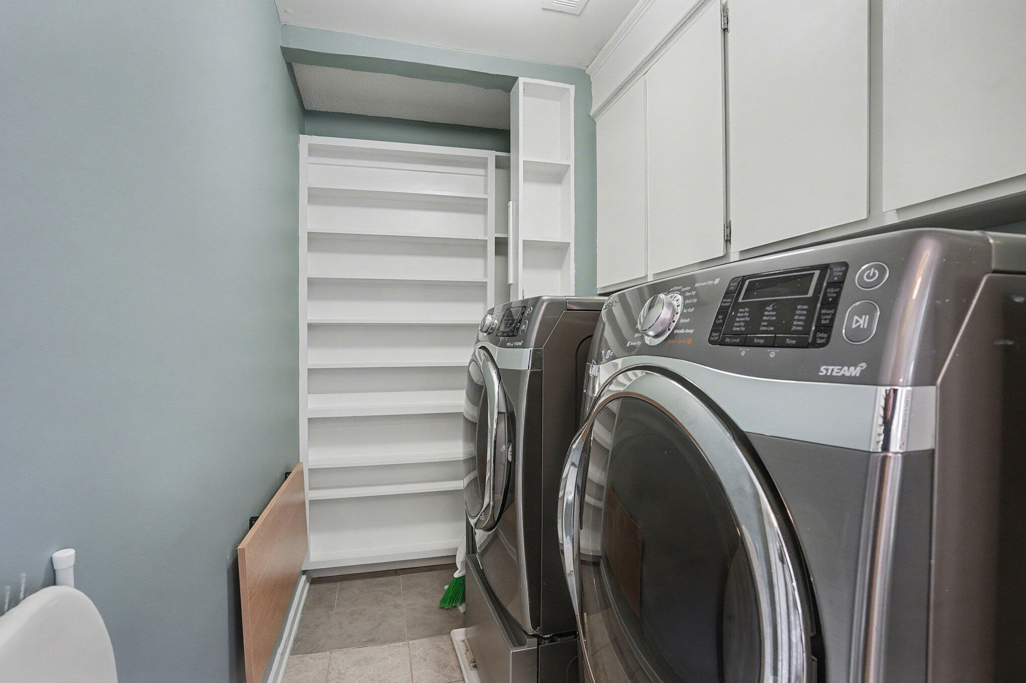 1131 Daffodil Lane Mount Pleasant, SC 29464 - Photo 15 of 36 015_dsc07706_905