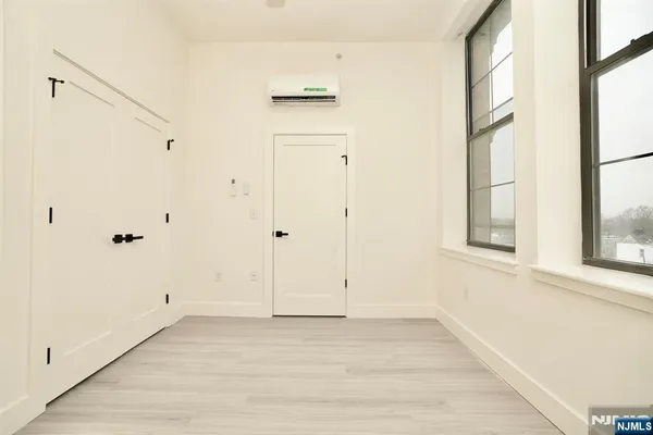 $2,200 | 536-540 Central Avenue, Unit 401, Newark, NJ 07107