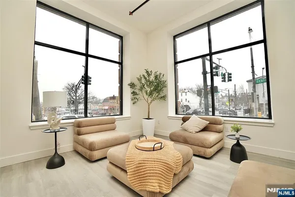 $2,200 | 536-540 Central Avenue, Unit 401, Newark, NJ 07107