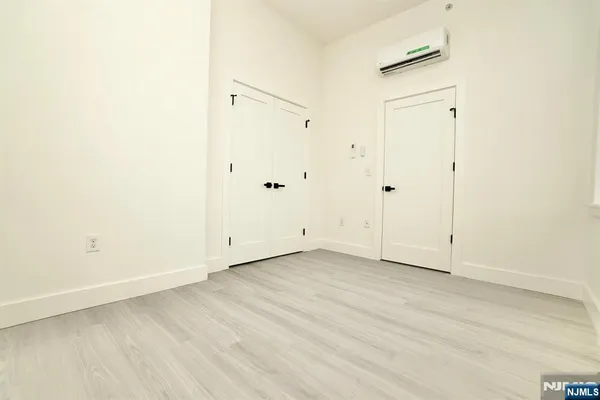 $2,200 | 536-540 Central Avenue, Unit 401, Newark, NJ 07107