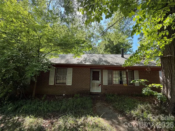 $220,000 | 10100 Starwood Drive, Charlotte, NC 28215