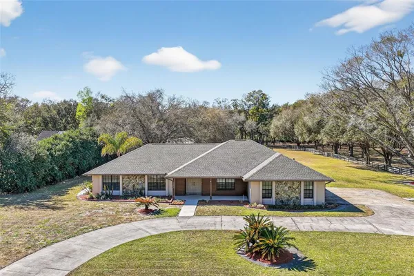 $640,000 | 32239 Wolfbranch Lane, Mount Dora, FL 32757