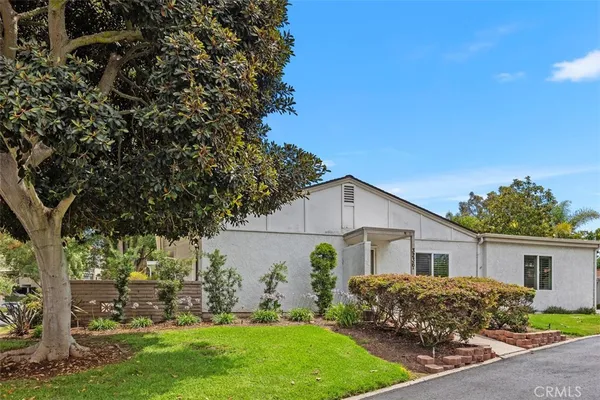 $850,000 | 3236 San Amadeo, Unit A, Laguna Woods, CA 92637