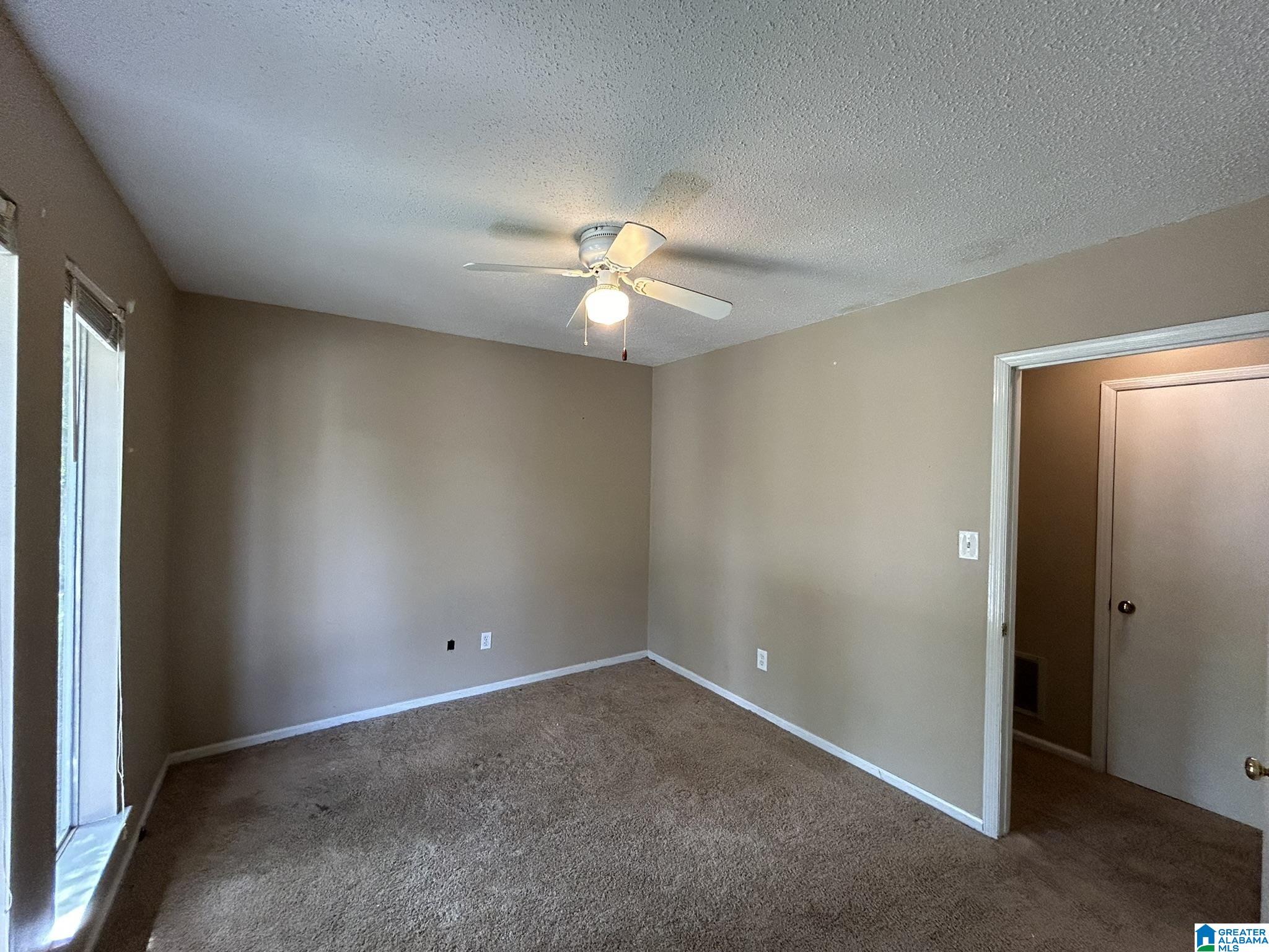808 Frontier Drive Pelham, AL 35124 - Photo 8 of 12