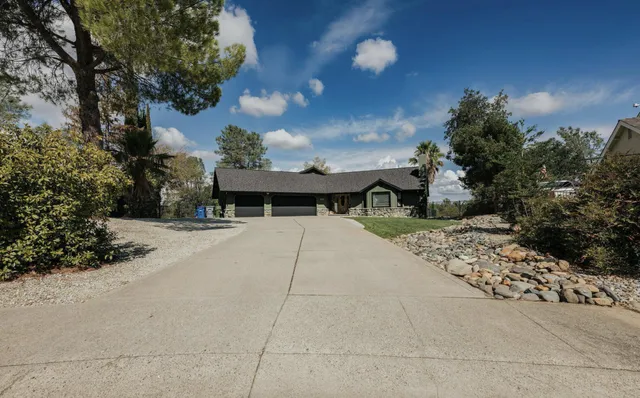 $680,000 | 4204 Sudden Wind Court, Redding, CA 96001