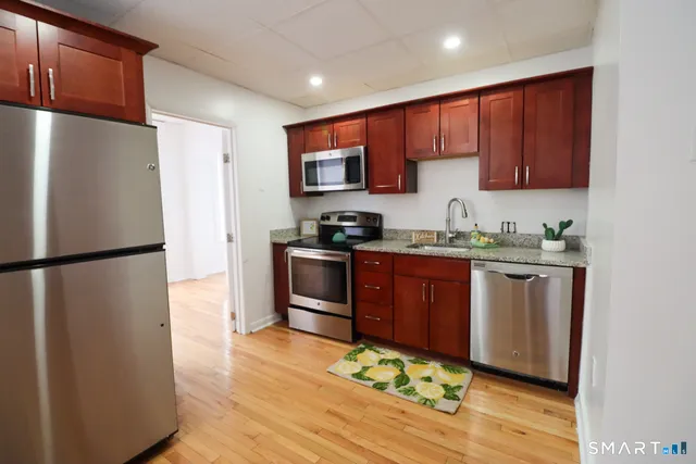 $1,650 | 140 State Street, Unit D, New London, CT 06320