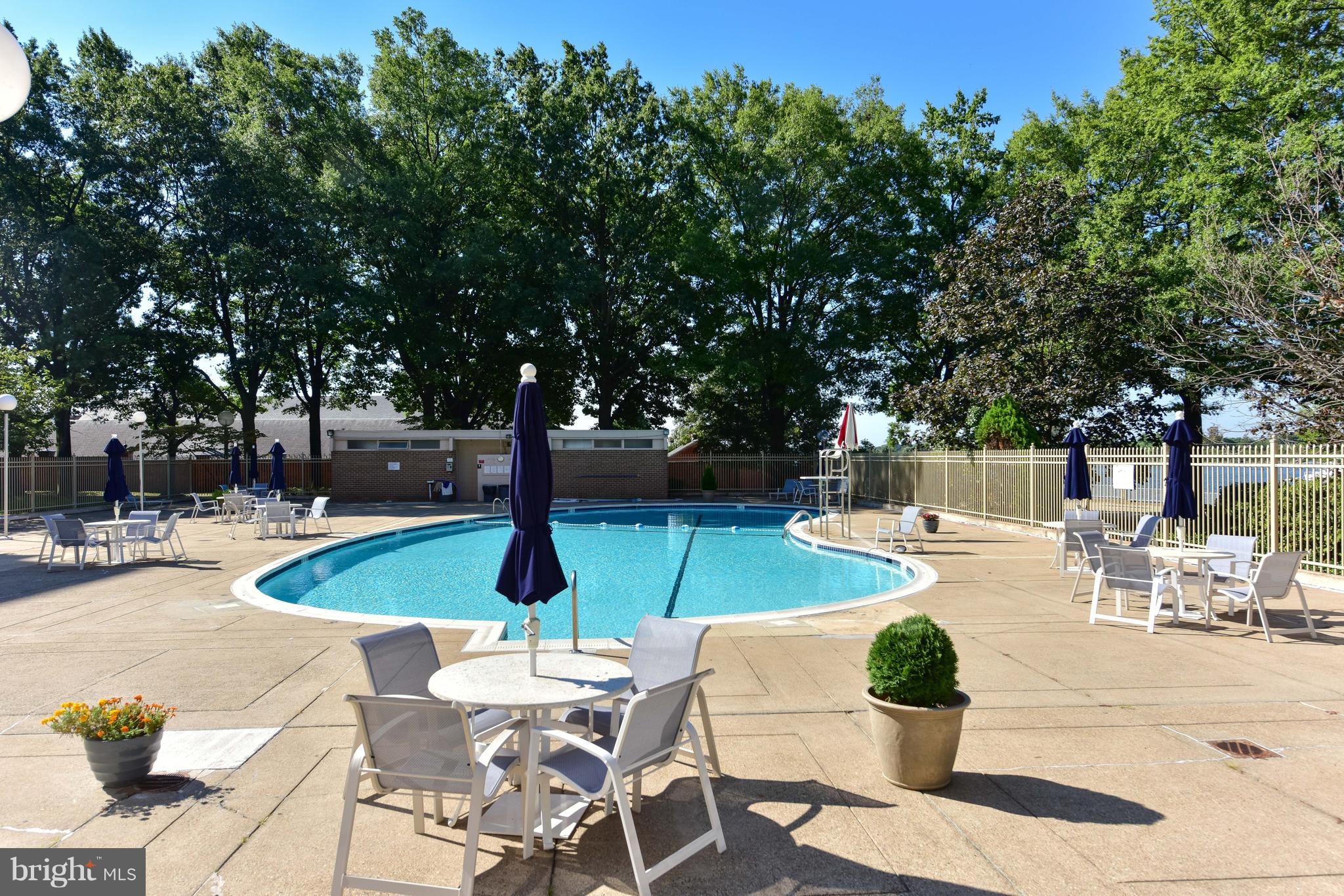 1425 4th Street Southwest, Unit 317 Washington, DC 20024 - Photo 15 of 23 a view of a backyard with swimming pool