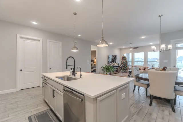 $3,300 | 24634 Songlark Bend Drive, Tomball, TX 77375