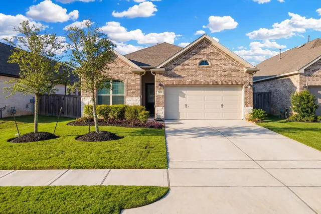 $3,300 | 24634 Songlark Bend Drive, Tomball, TX 77375