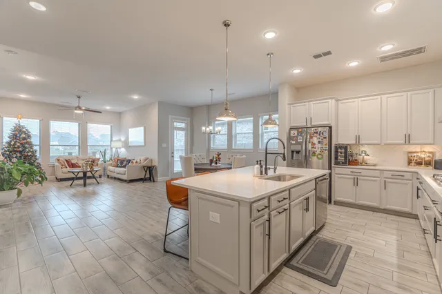 $3,300 | 24634 Songlark Bend Drive, Tomball, TX 77375