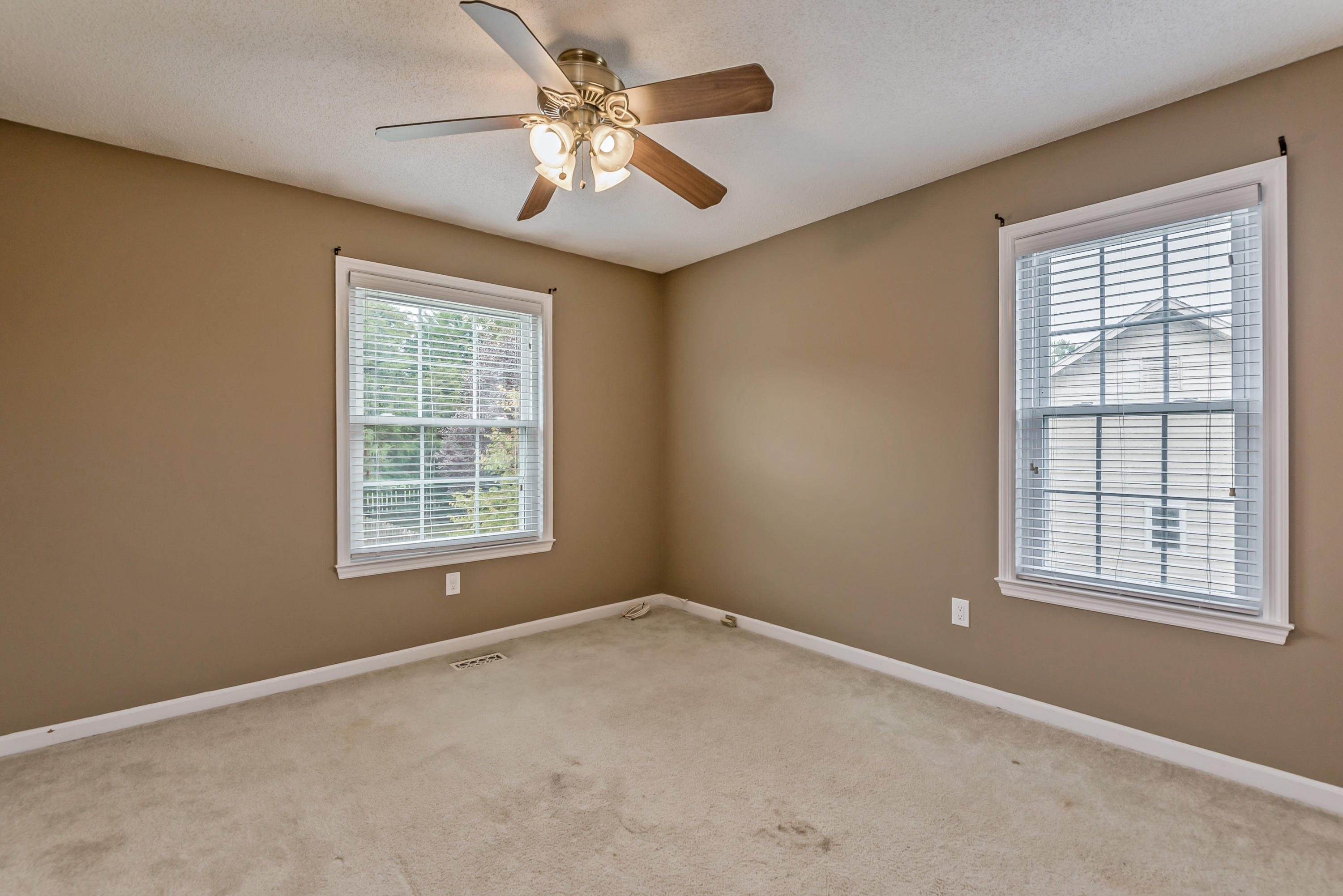 1201 Wenlock Road Knoxville, TN 37922 - Photo 16 of 24 1201Wenlock-Bed2