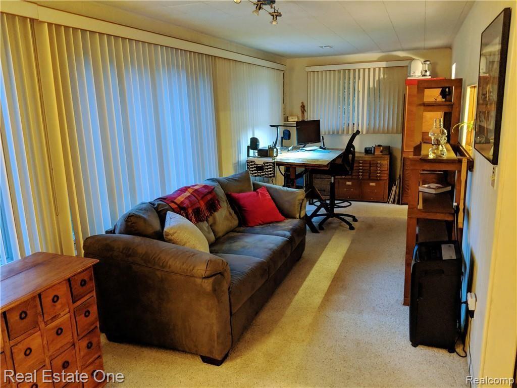 1249 Green Ridge Road Rochester Hills, MI 48309 - Photo 18 of 38