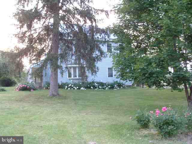 381 Kerrsville Road Carlisle, PA 17015 - Photo 1 of 6 Gallery Image 1