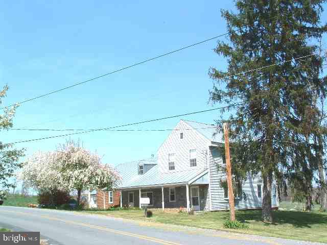 381 Kerrsville Road Carlisle, PA 17015 - Photo 2 of 6 Gallery Image 2