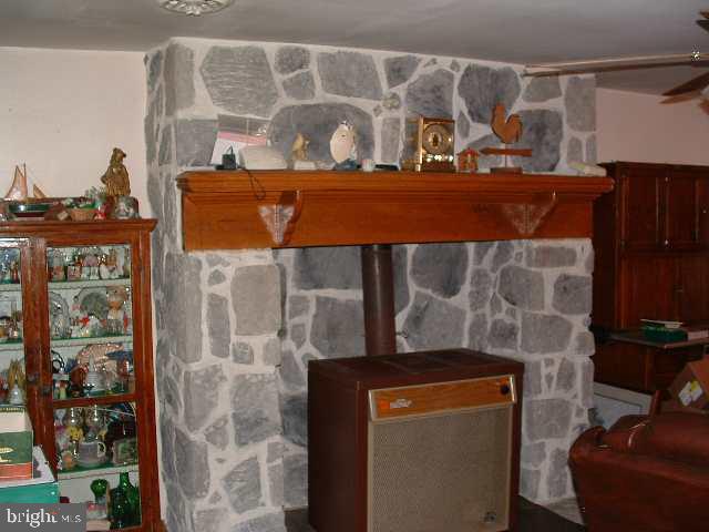 381 Kerrsville Road Carlisle, PA 17015 - Photo 3 of 6 Gallery Image 3