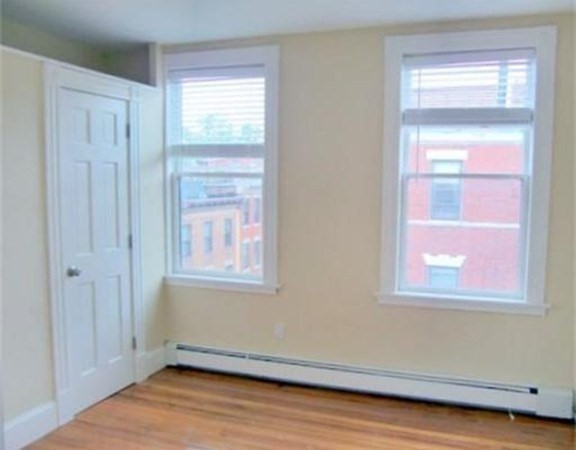 55 Phillips Street, Unit 7 Boston, MA 02114 - Photo 4 of 12