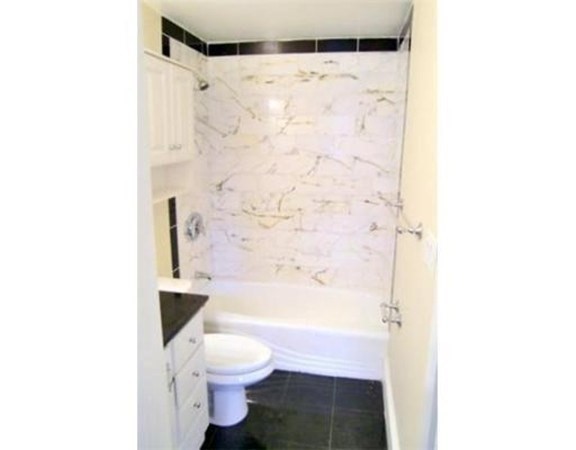 55 Phillips Street, Unit 7 Boston, MA 02114 - Photo 6 of 12