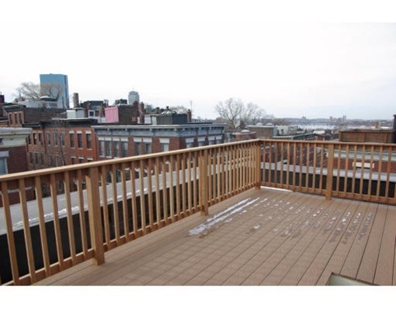 55 Phillips Street, Unit 7 Boston, MA 02114 - Photo 9 of 12