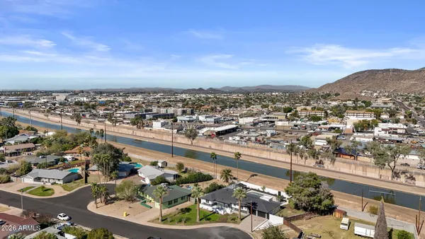 $669,000 | 1524 West Mission Lane, Phoenix, AZ 85021