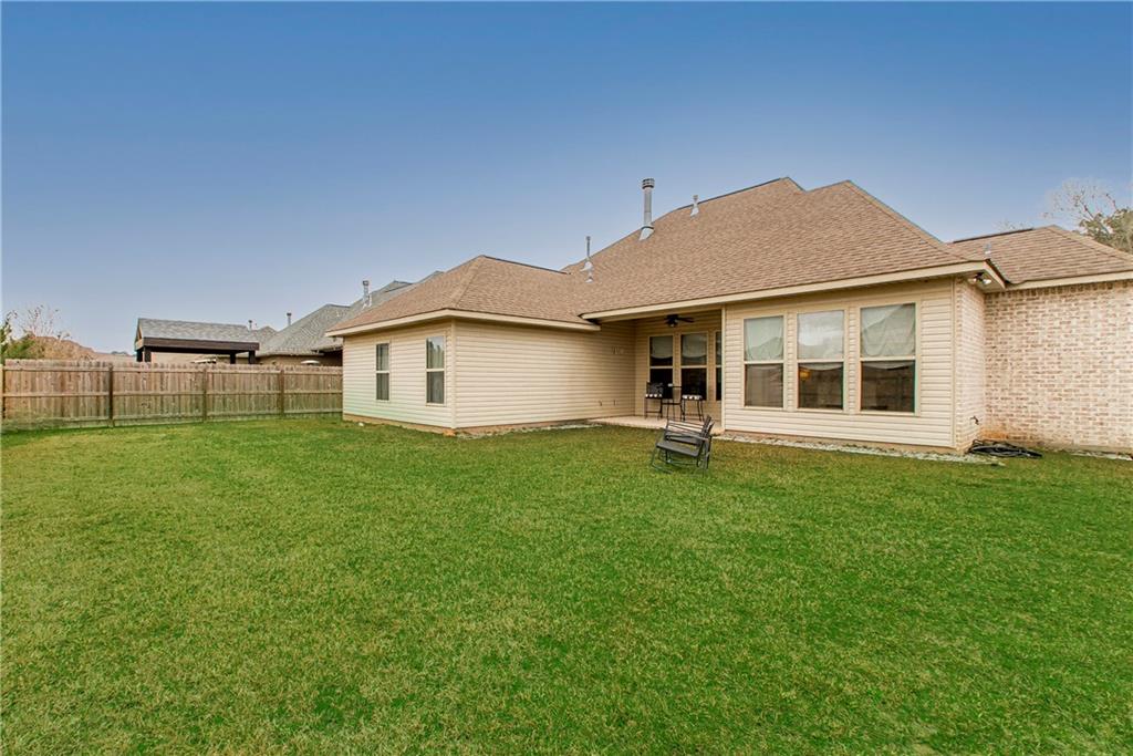 1072 Fox Sparrow Loop Madisonville, LA 70447 - Photo 36 of 45