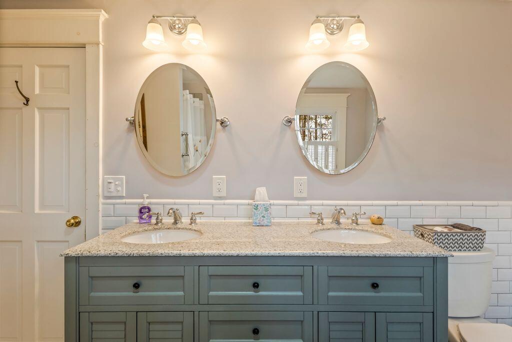 275 Littlejohn Road Yarmouth, ME 04096 - Photo 27 of 38 Bathroom