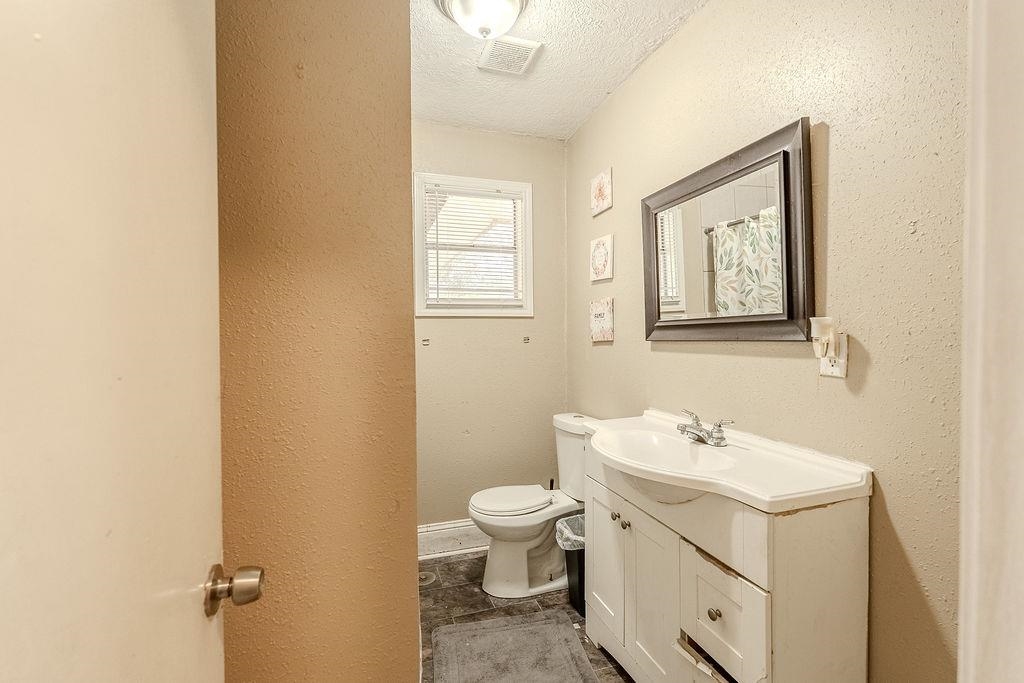 4565 Beaumont Drive Beaumont, TX 77708 - Photo 9 of 12