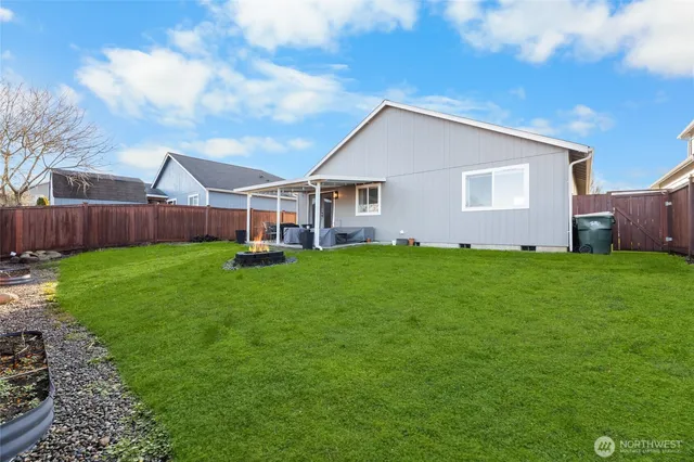 $449,950 | 16408 Cascadian Avenue Southeast, Yelm, WA 98597