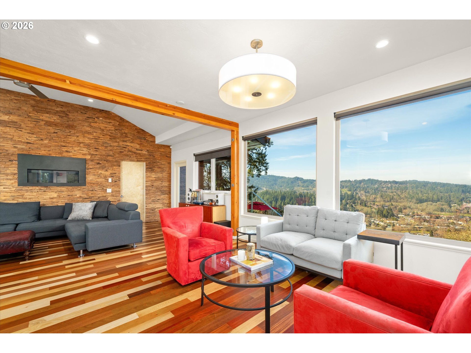 3970 North Shasta Loop Eugene, OR 97405 - Photo 12 of 47