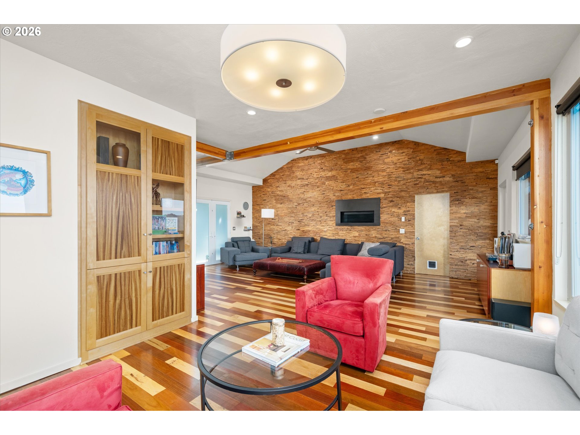 3970 North Shasta Loop Eugene, OR 97405 - Photo 13 of 47