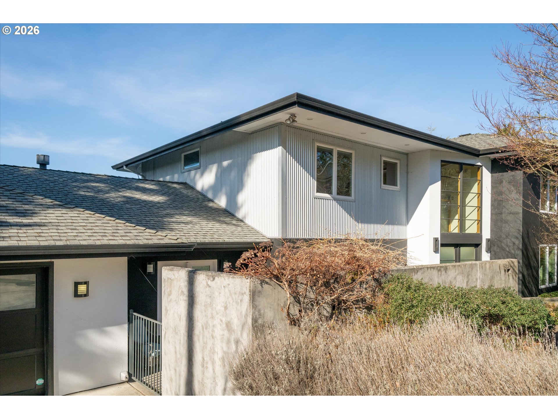 3970 North Shasta Loop Eugene, OR 97405 - Photo 2 of 47