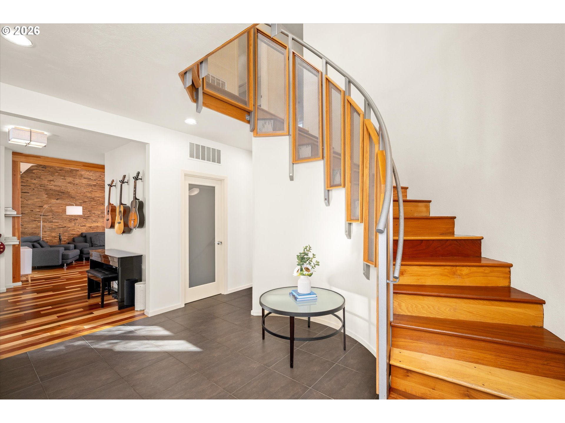 3970 North Shasta Loop Eugene, OR 97405 - Photo 3 of 47