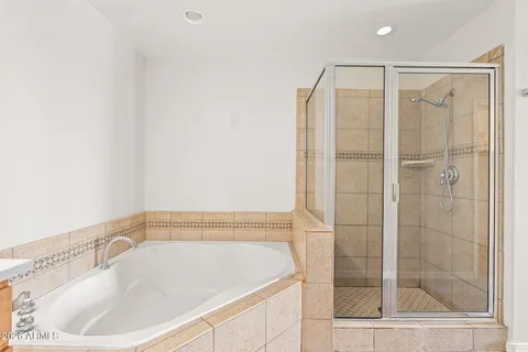 $435,000 | 16 West Encanto Boulevard, Unit 12, Phoenix, AZ 85003