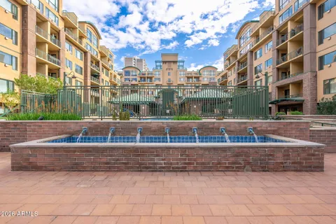 $435,000 | 16 West Encanto Boulevard, Unit 12, Phoenix, AZ 85003