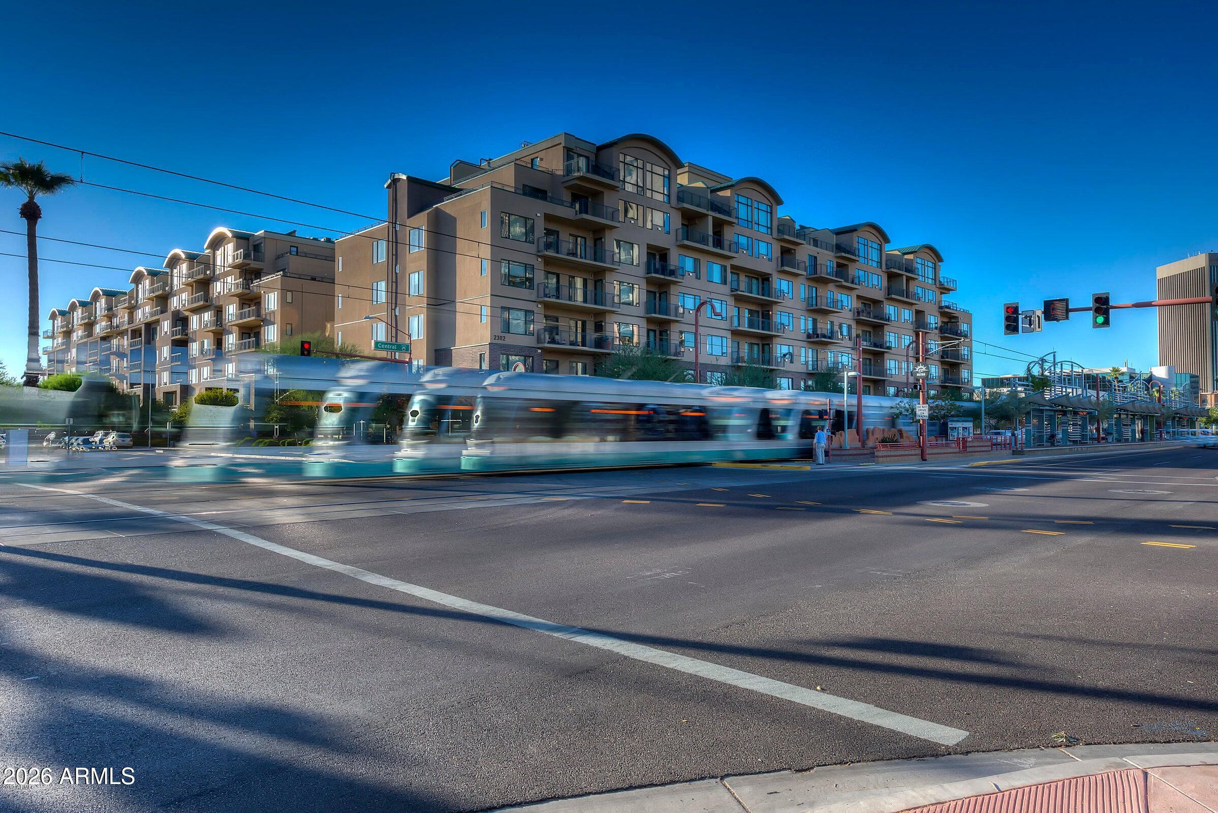 16 West Encanto Boulevard, Unit 12 Phoenix, AZ 85003 - Photo 40 of 42 a building view
