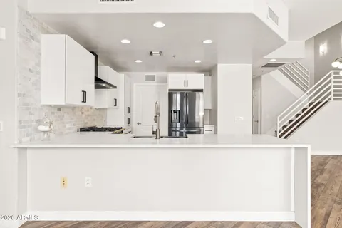 $435,000 | 16 West Encanto Boulevard, Unit 12, Phoenix, AZ 85003