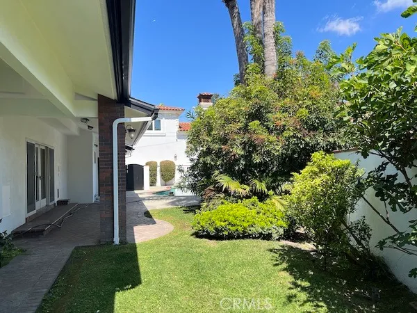 $5,500 | 9561 Gallatin Road, Downey, CA 90240