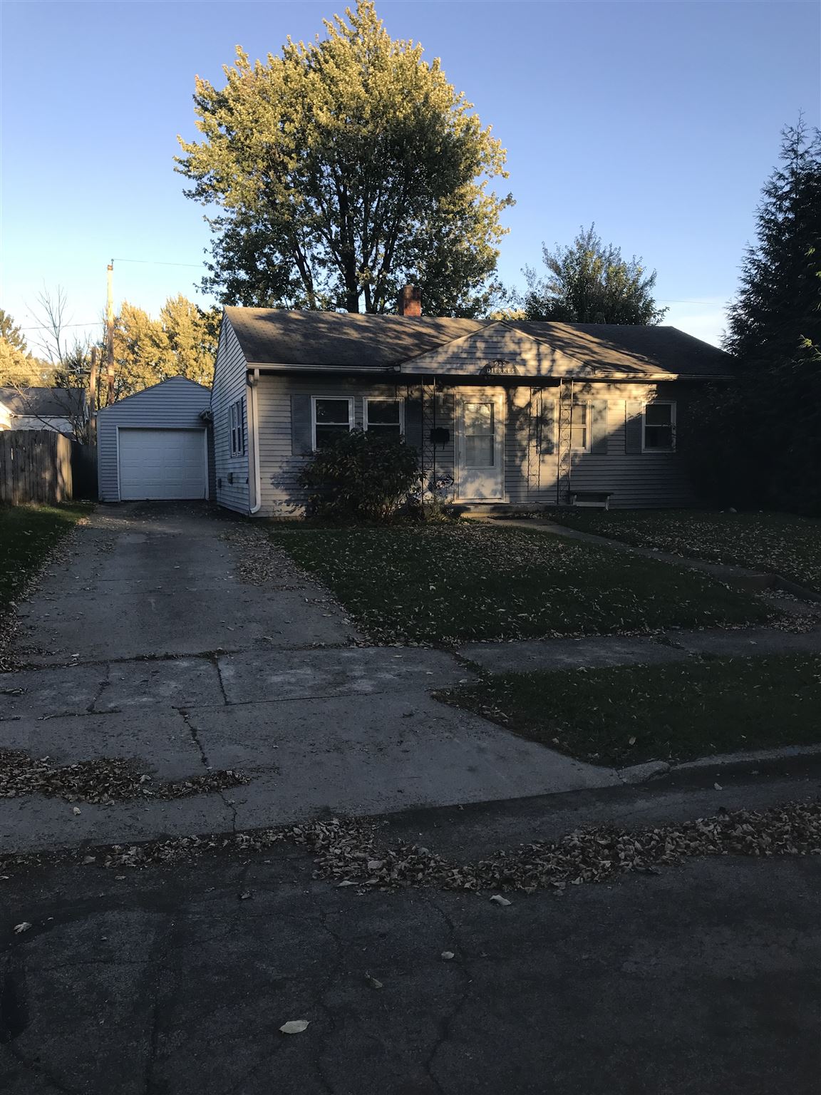 922 Dierkes Street Decatur, IN 46733 - Photo 2 of 22