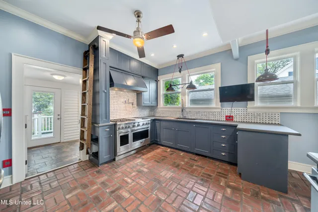 $398,999 | 905 Franklin Street, Corinth, MS 38834