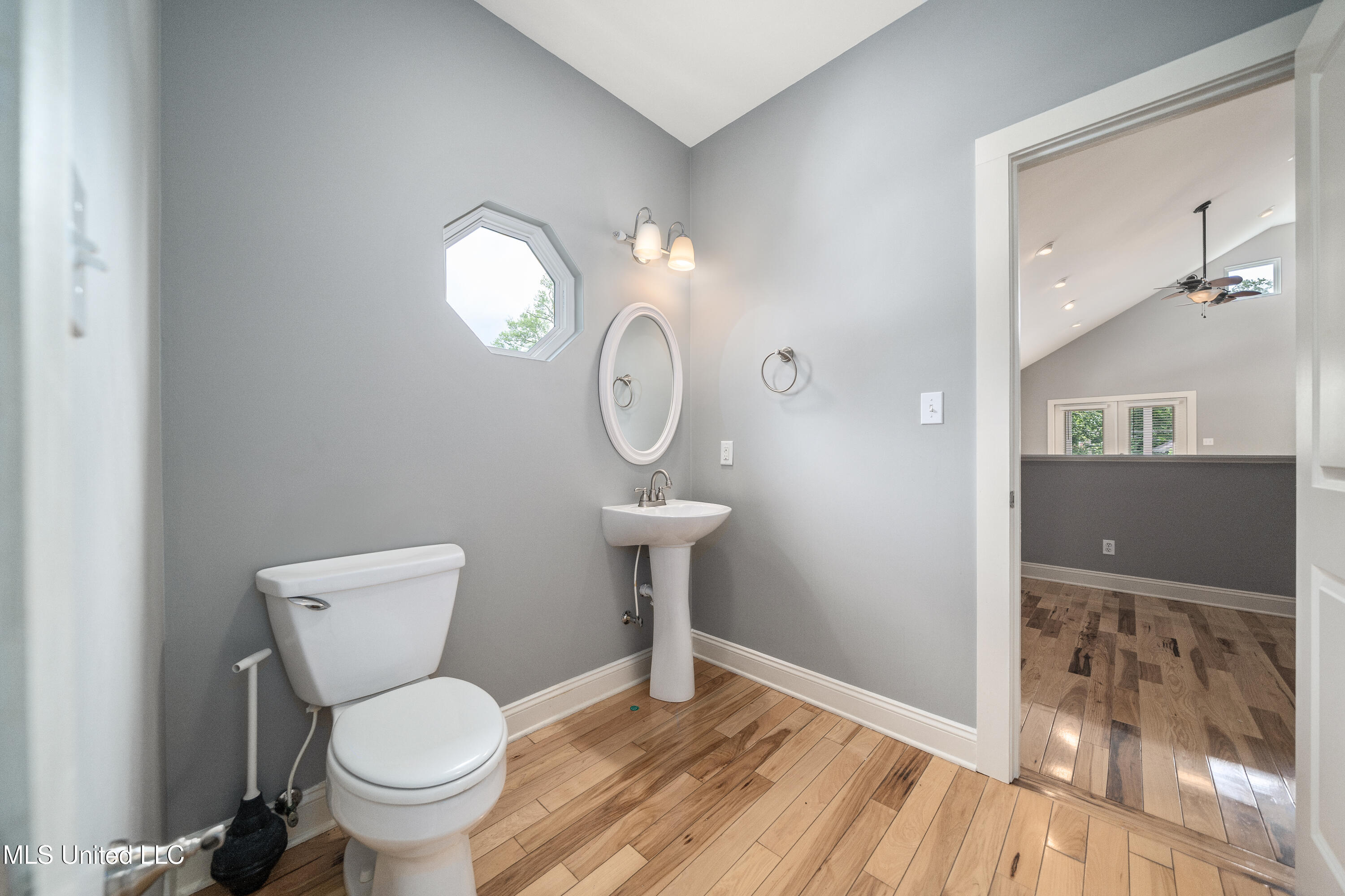 905 Franklin Street Corinth, MS 38834 - Photo 33 of 53 905FranklinSt-Interior-28