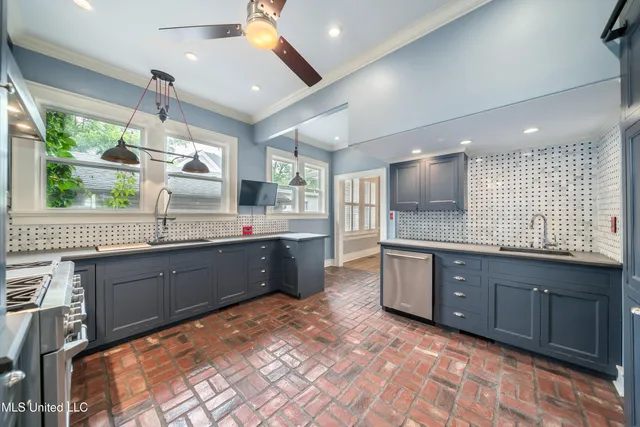 $398,999 | 905 Franklin Street, Corinth, MS 38834