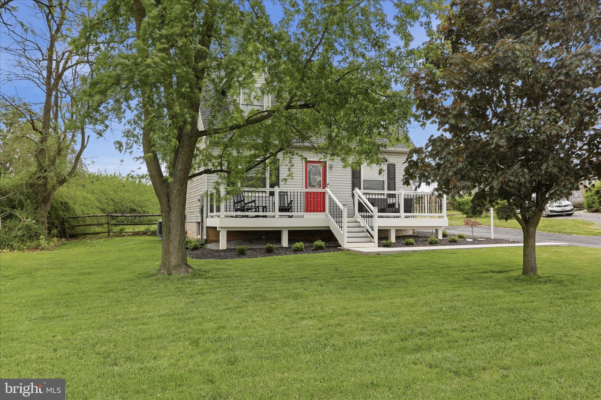 13427 Maugansville Road Hagerstown, MD 21740 - Photo 2 of 39